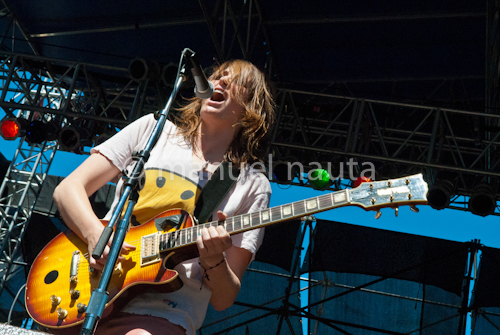 Emily Armstrong with Dead Sara at Buzz Fest 2012 © Manuel Nauta