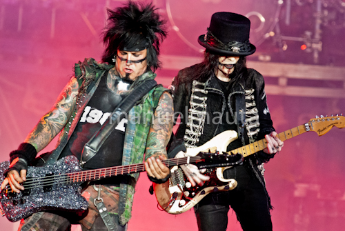 Mötley Crüe - Nikki Sixx (L) and Mike Mars (R) ©Manuel Nauta