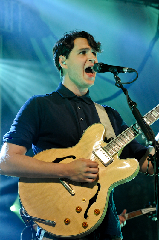 Ezra Koenig with Vampire Weekend / Photo © Manuel Nauta