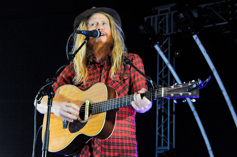 Stu Larsen in concert at Stubb's / Photo © Manuel Nauta