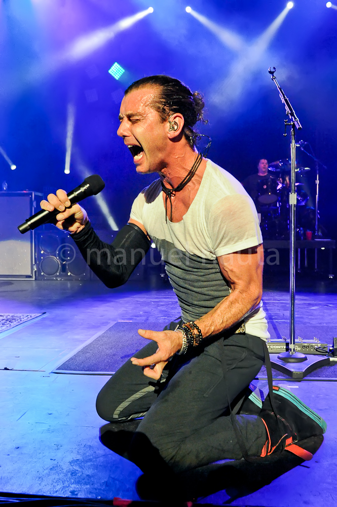 Gavin Rossdale with the band BUSH performs in concert at The Majestic Theater on March 14, 2015 in San Antonio, Texas. Photo © Manuel Nauta