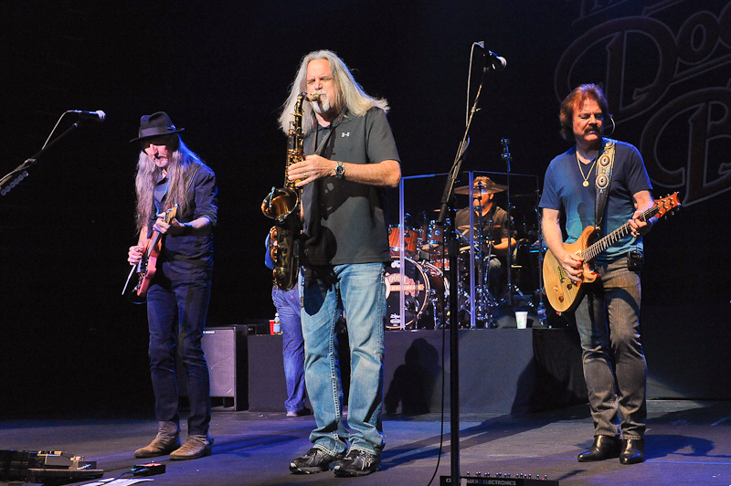 (L-R) Patrick Simmons, Marc Russo and Tom Johnston of The Doobie Brothers - Photo © Manuel Nauta