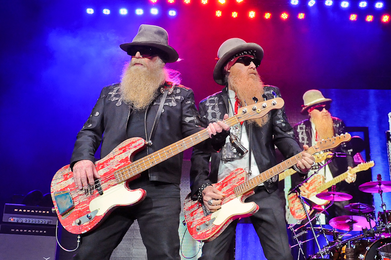 Dusty Hill (L) and Billy Gibbons of ZZ Top - Photo © Manuel Nauta