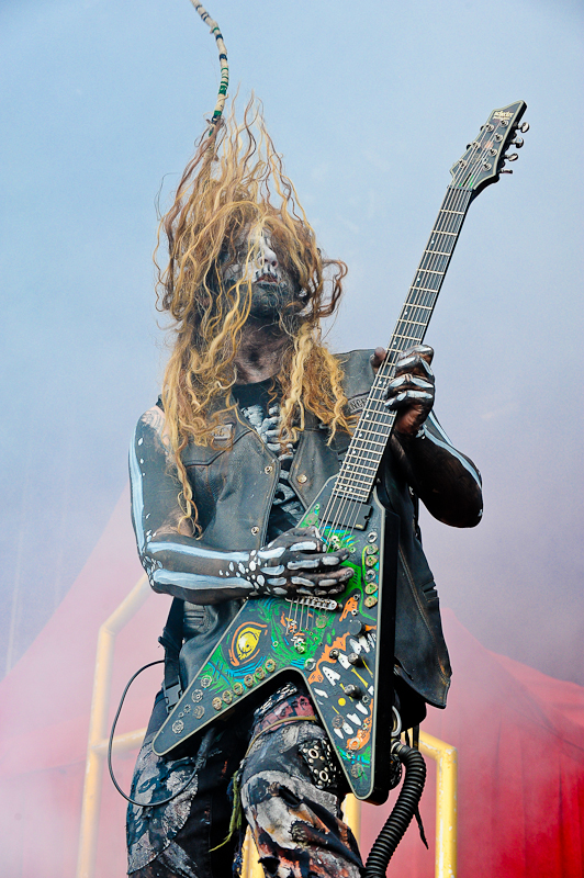 Randy Weitzel with In This Moment performs onstage during River City Rockfest at the AT&T Center on May 24, 2015 in San Antonio, Texas. Photo © Manuel Nauta