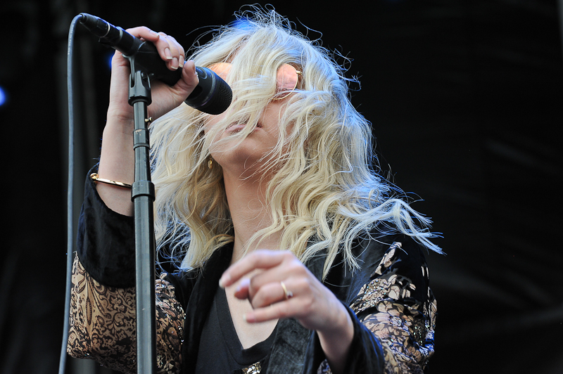 Taylor Momsen with The Pretty Reckless performs onstage during River City Rockfest at the AT&T Center on May 24, 2015 in San Antonio, Texas. Photo © Manuel Nauta