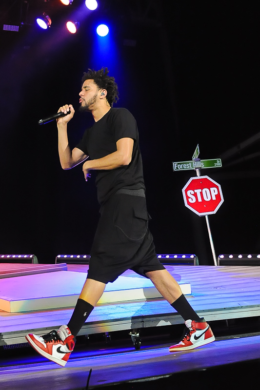 J. Cole performs in concert at the Austin360 Amphitheater on August 22, 2015 in Austin, Texas. Photo © Manuel Nauta