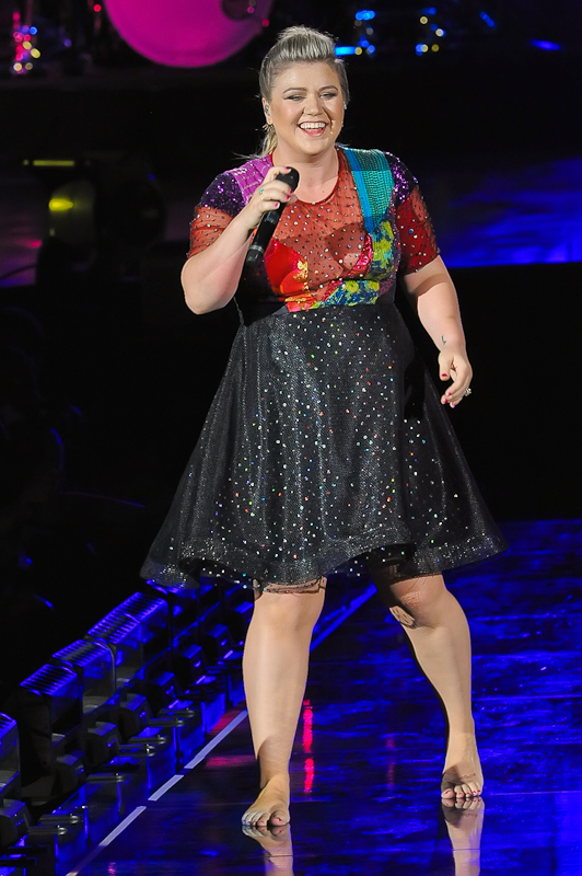 Kelly Clarkson performs at the Austin360 Amphitheater during her Piece by Piece Tour on August 29, 2015 in Austin, Texas. Photo © Manuel Nauta