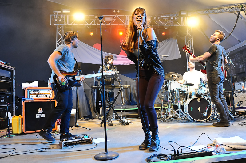 Ryn Weaver performs in concert at Stubb's on October 1, 2015 in Austin, Texas. Photo © Manuel Nauta