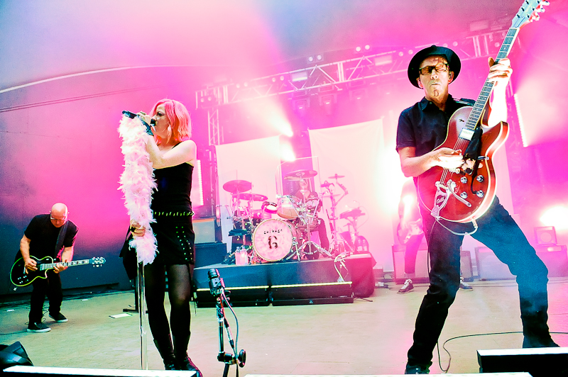 (L-R) Steve Marker, Shirley Manson, Butch Vig and Duke Erikson of the band Garbage perform in concert at Stubb's on October 14, 2015 in Austin, Texas. Photo © Manuel Nauta