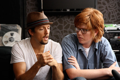 Brett Dennen and Jason Mraz, 2009 - Photo by Lindsay Brandt