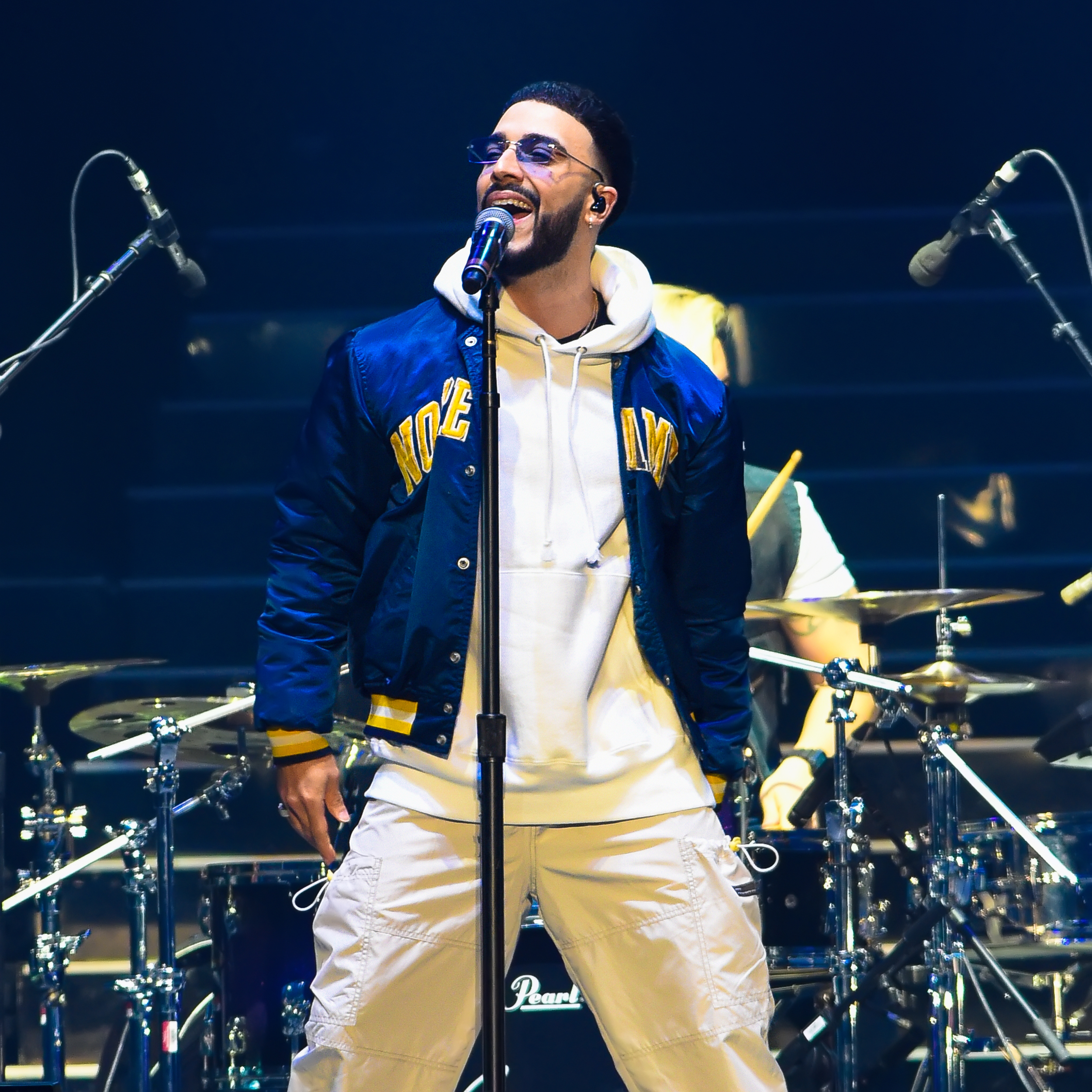 Luis Figueroa performs during Marc Anthony's 2020 OPUS tour at the H.E.B. Center on March 1, 2020 in Cedar Park, Texas. Photo © Manuel Nauta