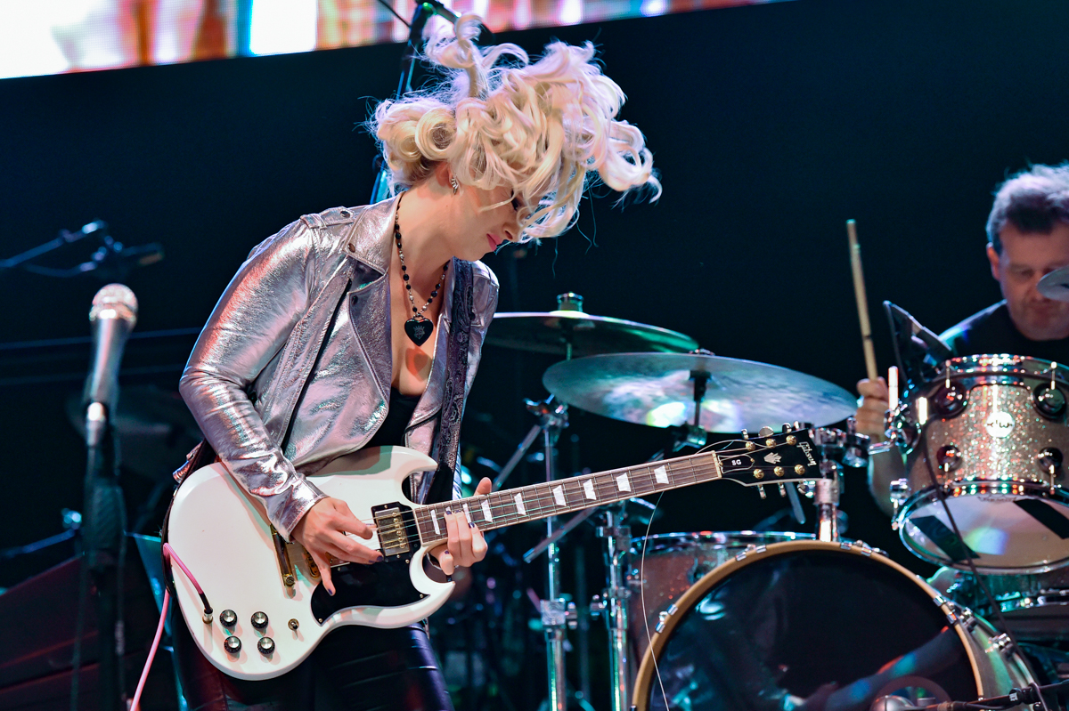 Samantha Fish performs in concert during the River and Blues Festival at the Panther Island Pavilion in Fort Worth Texas on November 14, 2020. Photo © Manuel Nauta