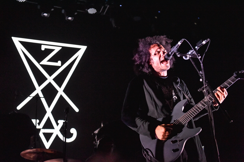 Manuel Gagneux performs with the band Zeal and Ardor while on tour with Opeth at ACL Live at The Moody Theater in Austin, Texas on November 26, 2021 / Photo © Manuel Nauta